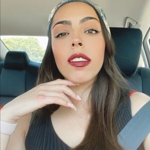 Meet your Posher, Marisa